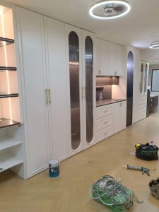 2026惠阳自住装修观察：柜体进深一刀切误区，分区尺度如何重塑居家空间体验