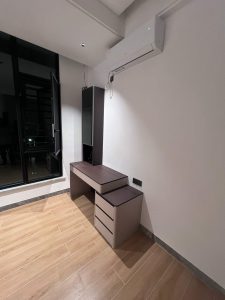 2026香港公屋居屋定制决策逻辑，异形户型不能照搬常规柜体，适配结构才是避坑核心