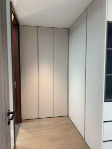 坪山全屋定制选购要点，精装房柜体加装、原有饰面色彩统一与适配方案